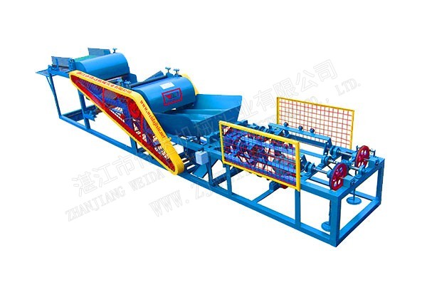 Short fiber rope making machine